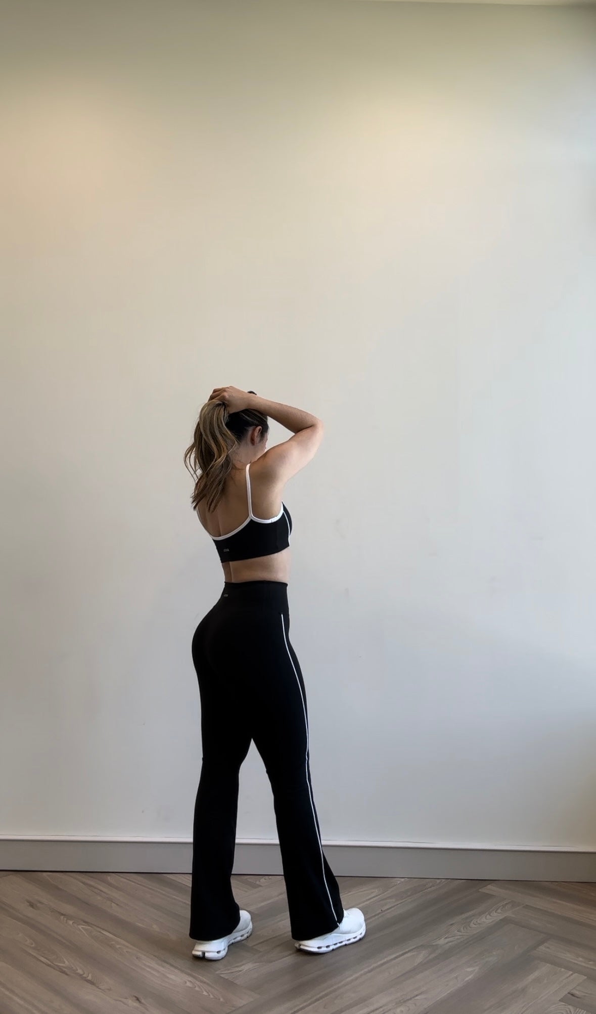 Form Flare leggings